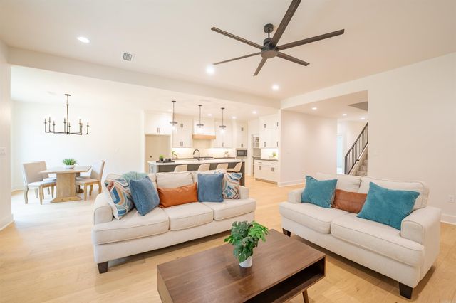 15116 Matterhorn Loop, Maumelle, AR 72113