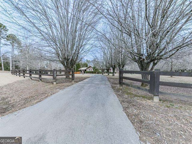 257 Iracille Lane NE, Calhoun, GA 30701