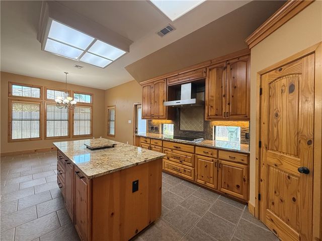 7605 Bayonne Dr, Corpus Christi, TX 78414