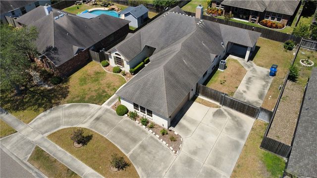 7605 Bayonne Dr, Corpus Christi, TX 78414