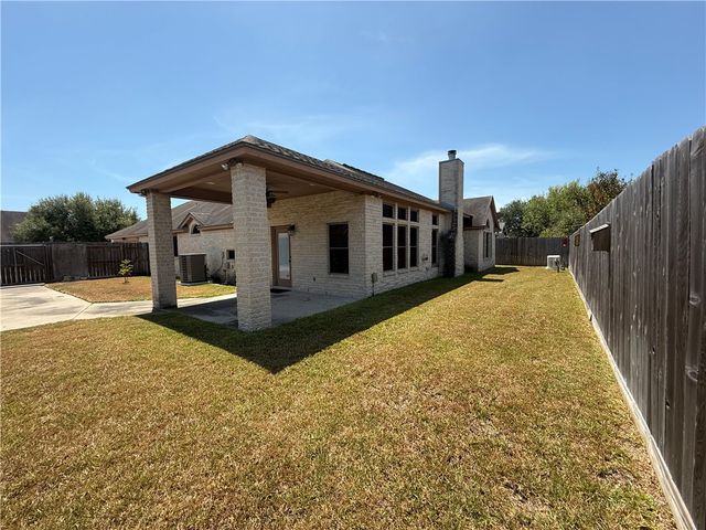 7605 Bayonne Dr, Corpus Christi, TX 78414