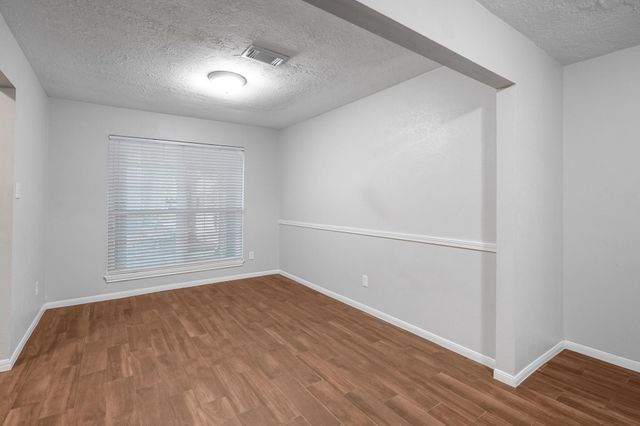 2102 Oak Shores Drive, Houston, TX 77339