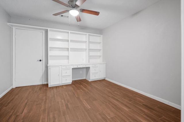2102 Oak Shores Drive, Houston, TX 77339