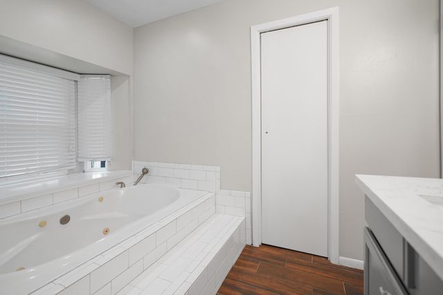 2102 Oak Shores Drive, Houston, TX 77339