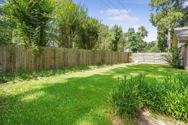 2102 Oak Shores Drive, Houston, TX 77339