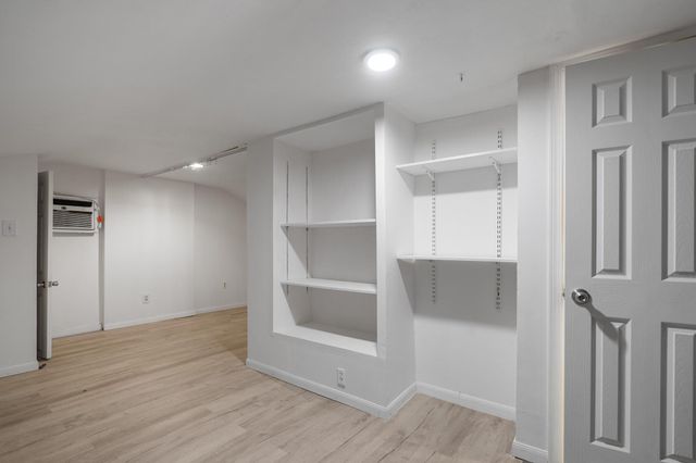 2102 Oak Shores Drive, Houston, TX 77339