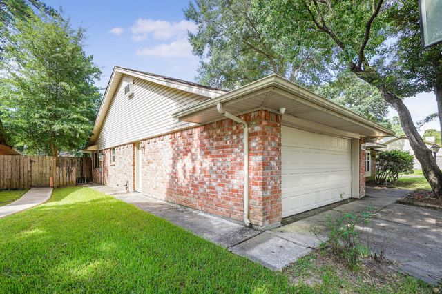 2102 Oak Shores Drive, Houston, TX 77339