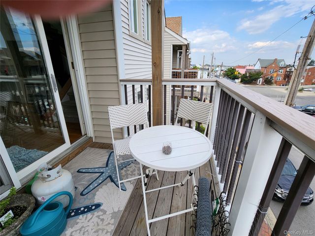 67 Pacific Boulevard, Long Beach, NY 11561