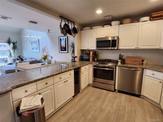 67 Pacific Boulevard, Long Beach, NY 11561