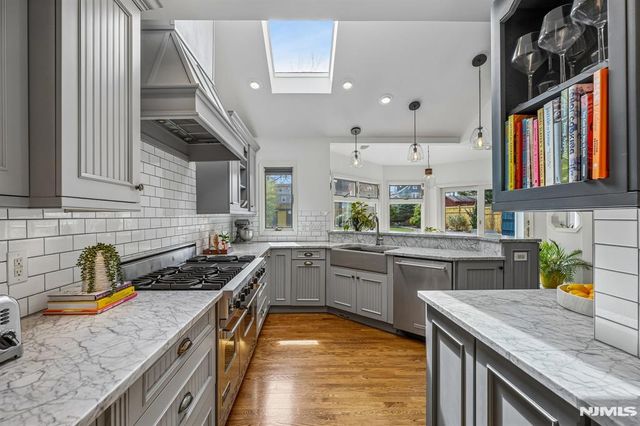 23 Mount Vernon Road, Montclair, NJ 07043