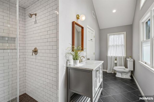 23 Mount Vernon Road, Montclair, NJ 07043