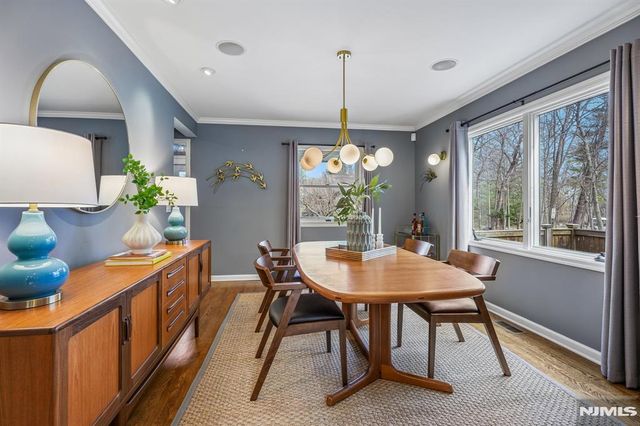 23 Mount Vernon Road, Montclair, NJ 07043