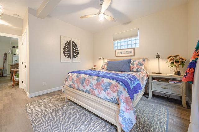 102 S 7th St, Fulton, TX 78358
