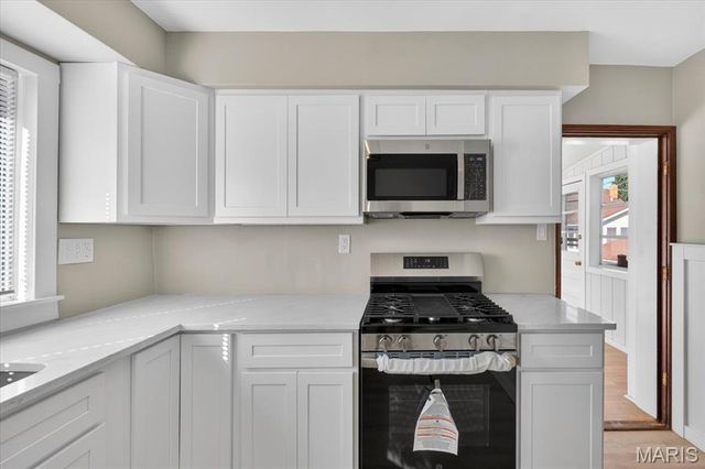 633 Landor Court, St Louis, MO 63125