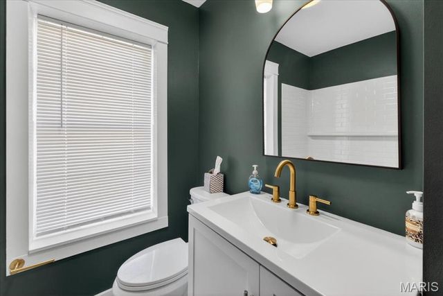 633 Landor Court, St Louis, MO 63125