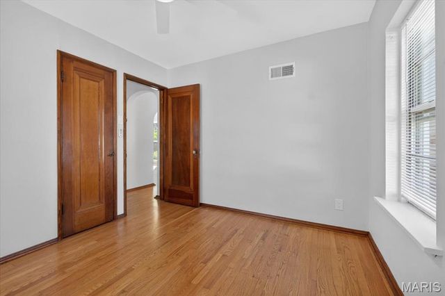 633 Landor Court, St Louis, MO 63125