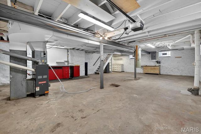 633 Landor Court, St Louis, MO 63125