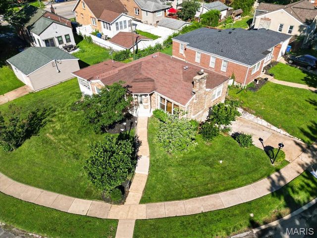 633 Landor Court, St Louis, MO 63125