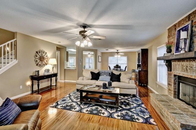 206 Big Sur DR, Cedar Park, TX 78613