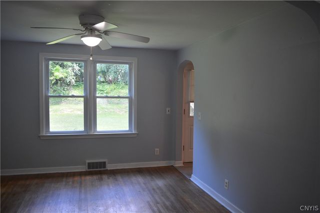 4 Leard Road, New Hartford, NY 13413