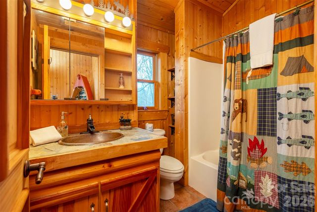 145 Flynn Court, Lake Lure, NC 28746