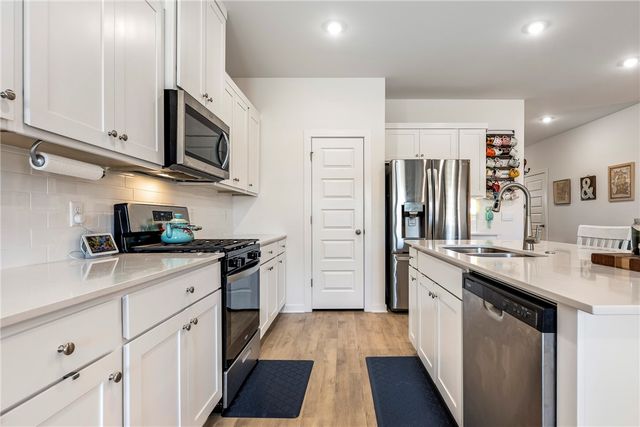 1984 Larkspur Street, Springdale, AR 72762