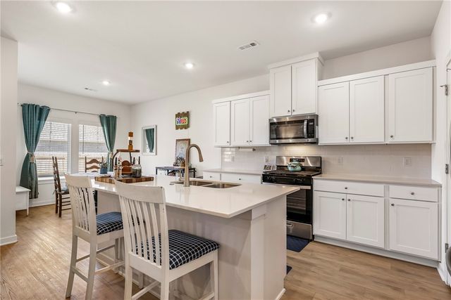 1984 Larkspur Street, Springdale, AR 72762