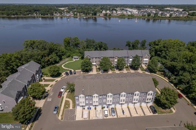 3 FOX CT, Delran, NJ 08075
