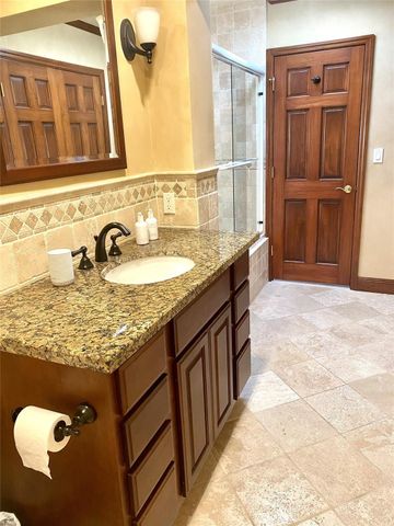 1612 E Lake Drive, Fort Lauderdale, FL 33316
