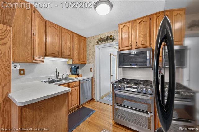 5882 N Parent Street, Westland, MI 48185