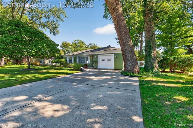 5882 N Parent Street, Westland, MI 48185