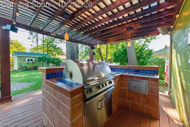 5882 N Parent Street, Westland, MI 48185