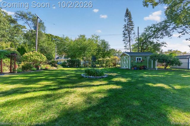5882 N Parent Street, Westland, MI 48185