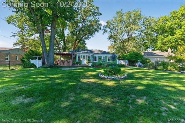 5882 N Parent Street, Westland, MI 48185