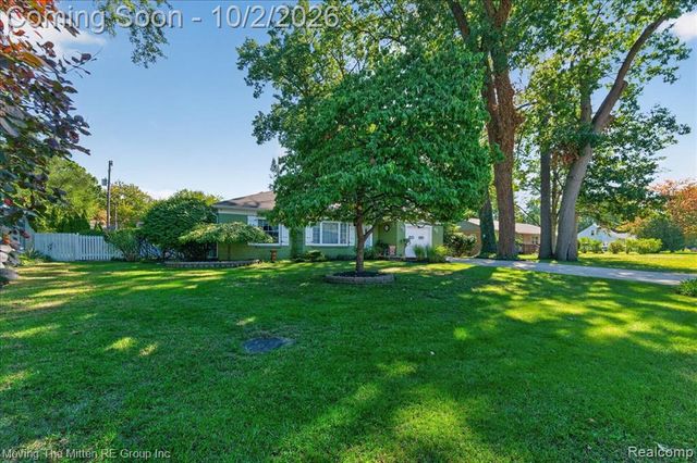 5882 N Parent Street, Westland, MI 48185