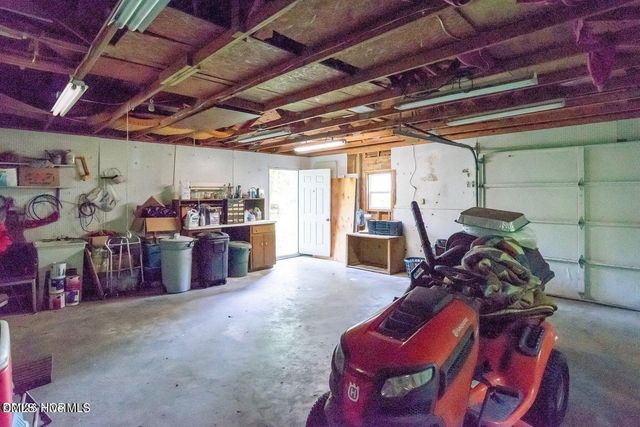 3286 N Nc 122 S, Pinetops, NC 27864