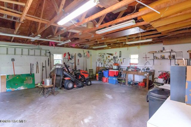 3286 N Nc 122 S, Pinetops, NC 27864