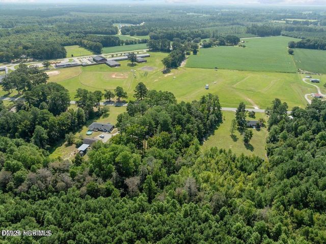 3286 N Nc 122 S, Pinetops, NC 27864