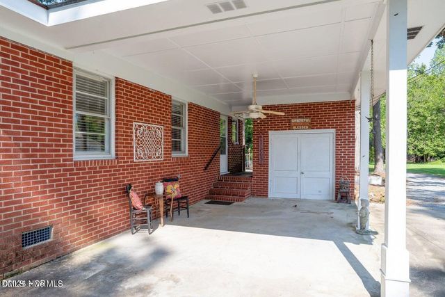 3286 N Nc 122 S, Pinetops, NC 27864