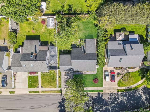 6 Arizona Avenue, Syosset, NY 11791