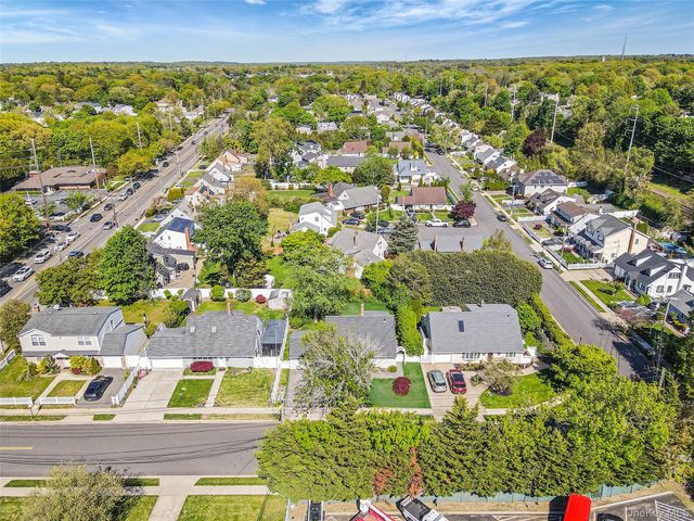 6 Arizona Avenue, Syosset, NY 11791