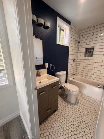 12340 Orange Dr, Whittier, CA 90601