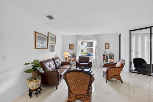 5226 Europa Drive H, Boynton Beach, FL 33437