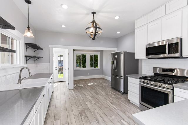5324 21st Ave, Sacramento, CA 95820