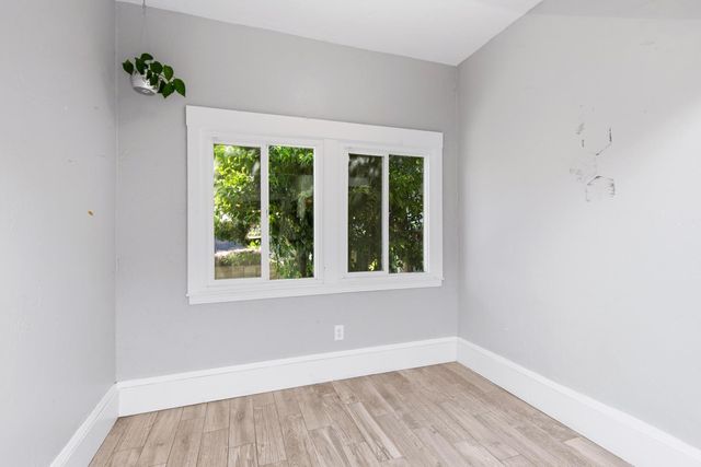 5324 21st Ave, Sacramento, CA 95820