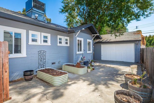 5324 21st Ave, Sacramento, CA 95820