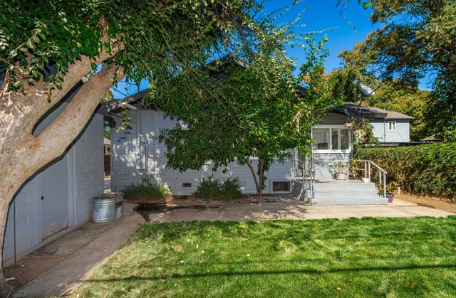 5324 21st Ave, Sacramento, CA 95820