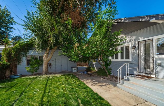 5324 21st Ave, Sacramento, CA 95820