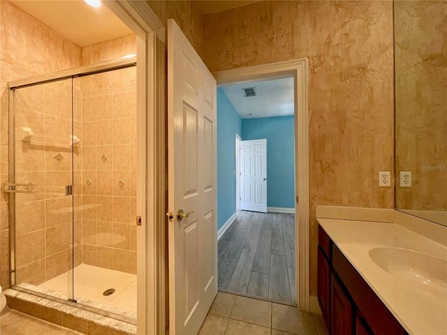 8463 TIBET BUTLER DR, Windermere, FL 34786