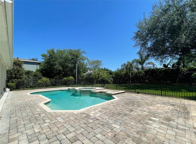 8463 TIBET BUTLER DR, Windermere, FL 34786